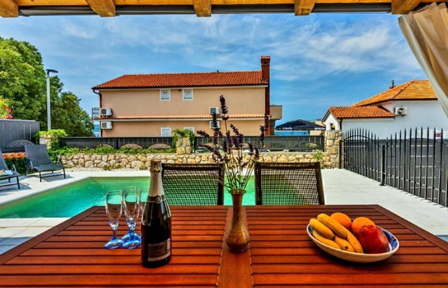 Vintage Residence Dramalj, Pool Self-Use エクステリア 写真